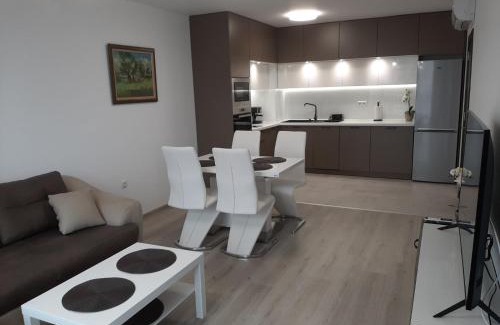 Saints Constantine and Helena Apartment | Deluxe Apartment 3: Guest Rated 9.2, Pool & Breakfast Included