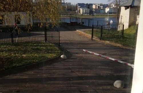 Pskov Apartment | Perfect Stay in Pskov: Riverfront Apartments Await