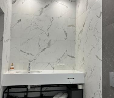 Mykolaiv Apartment | Deluxe Apartments in the Heart of the City - Pet Friendly