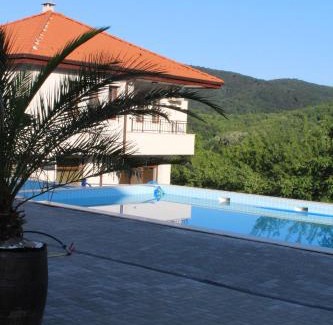 Elena House | Experience Bliss at Бадевски рай-къща Любов, Rated 10/10