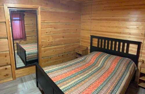 Mencherepskoe Resort | Seaside Retreat at База отдыха Чеширы with Private Beach