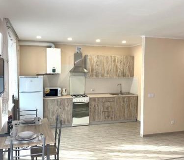 Ternopil Apartment | Cozy Studio on Lepkogo Street - Rated 8.8/10 with Breakfast