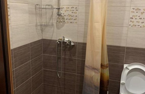 Bugach Hotel | Comfortable Stay at Белые Ночи with Breakfast & Hot Tub