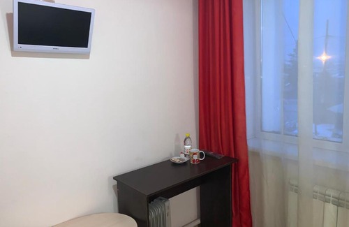 Bugach Hotel | Comfortable Stay at Белые Ночи with Breakfast & Hot Tub