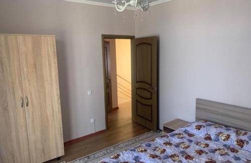 Cholpon-Ata Apartment | Family-Friendly Beach Retreat: Guest Rated 8.9/10