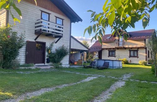 Mykulychyn Apartment | Exceptional Берізка Hotel: Family-Friendly with Pool Access