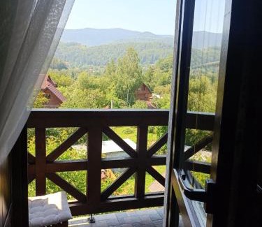 Yaremche Apartment | Unforgettable Stay at Бесаги - Rated 9.9/10 & Family-Friendly