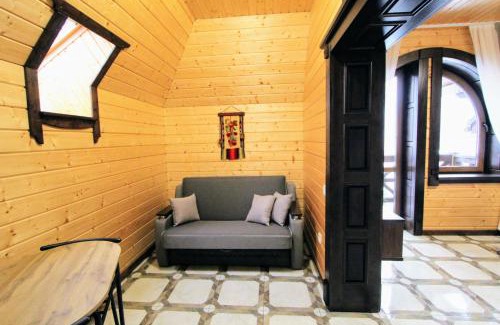 Yaremche Apartment | Unforgettable Stay at Бесаги - Rated 9.9/10 & Family-Friendly
