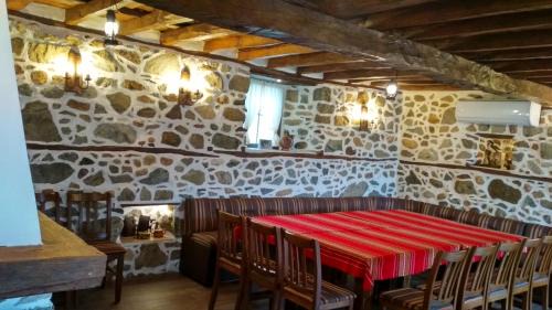 Kalofer House | Discover Боримечковата къща: Top-Rated Family Getaway