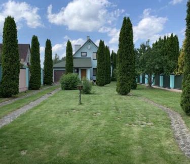 Volyn Oblast Villa | Oceanfront Retreat at Бояринка: Family-Friendly Getaway