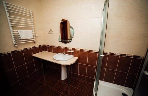 Ternopil Hotel | Family-Friendly Escape at Братіслава Тернопіль - 9/10 Rated
