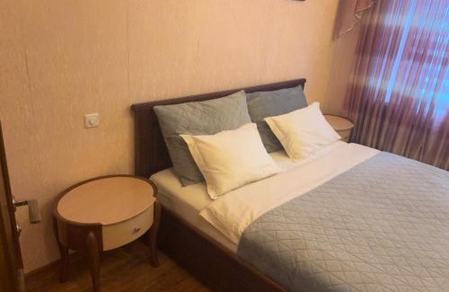Kryvyi Rih Villa | Central Oasis with Outdoor Relaxation & Premium Amenities
