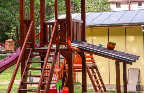 Kamena Resort | Cozy Bungalows Kamena with Breakfast & Kitchen Access