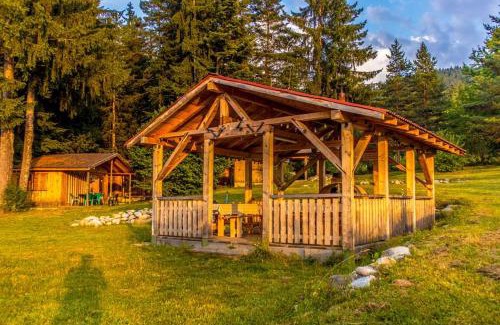 Samokov Ski Chalet | Cozy Bungalows at Govedarci Ski Pista for Family Retreats