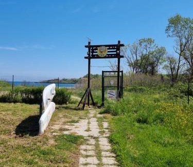 Kiten House | Pet-Friendly Bungalow at Camping Atliman in Kitten