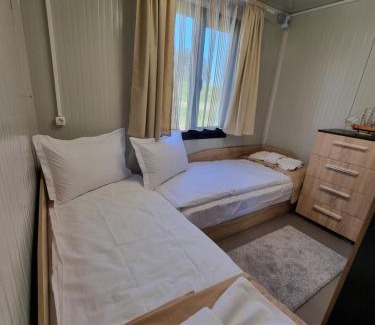Kiten House | Pet-Friendly Bungalow at Camping Atliman in Kitten
