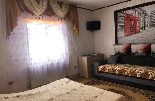 Podobovets House | Perfect Getaway at Біля комори - Family-Friendly Retreat