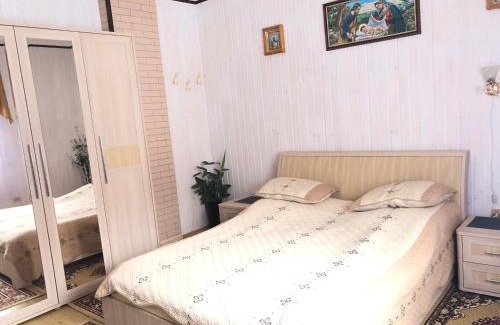 Podobovets House | Perfect Getaway at Біля комори - Family-Friendly Retreat