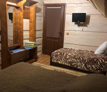 Podobovets House | Perfect Getaway at Біля комори - Family-Friendly Retreat