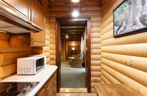 Yaremche Resort | Experience Ведмежа гора Family Resort & Spa with Ocean View