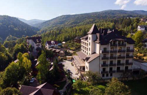 Yaremche Hotel | Discover Relaxation at Ведмежа гора Panorama Spa Resort