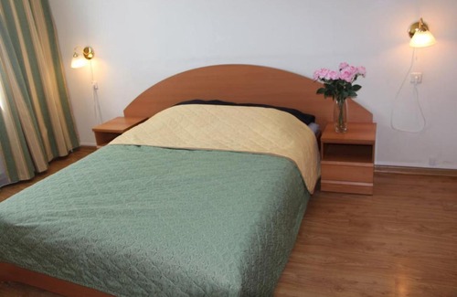 Chertanovo Tsentralnoye District Apartment | Cozy Apartments Near Prazhskaya Metro - Rated 9/10 by Guests