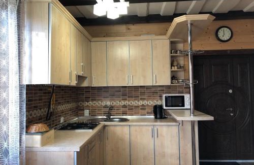 Zhdeniyevo Apartment | Pet-Friendly Retreat at Willow Yard with Pool & Spa Access