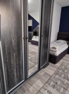 Uzhhorod Apartment | Family-Friendly Escape at Верховина with 8.6/10 Rating
