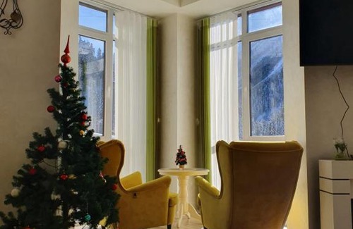 Dombay Apartment | Top-Rated ВЕРШИНА apart 713 with Pool & Hot Tub Access