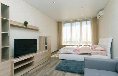 Darnyckyj Apartment | Elevated Views from 25th Floor - Guest Rated 9.8