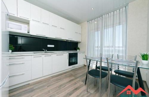 Darnyckyj Apartment | Elevated Views from 25th Floor - Guest Rated 9.8