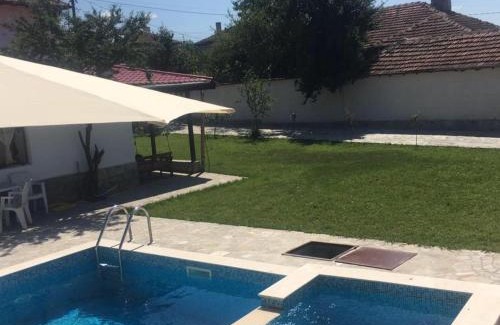 Sredets Villa | Inviting Stay at Villa Vălnara with Oceanfront Views
