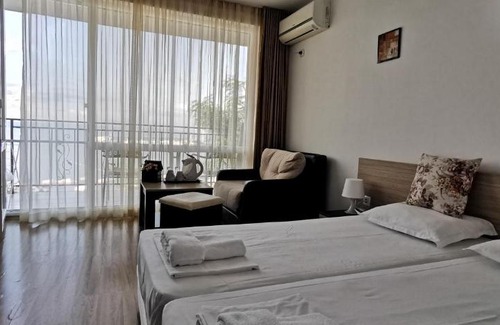 Chernomorets House | Top-Rated Villa Lazuren Bryag with Oceanfront Views