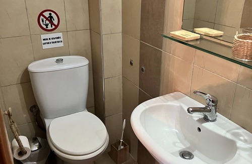 Sozopolis Cottage | Family-Friendly Getaway at Вила МилениКо with Pet Access