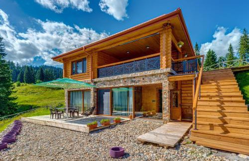 Pamporovo Villa | Vila Morava: 4-Star Retreat with Hot Tub & Family Perks