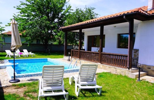 Balchik House | Villa Nolan with Private Pool and Oceanfront Views