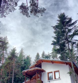 Tsigov Chark House | Discover Вила Пенчеви: Family-Friendly Getaway at 9.8/10