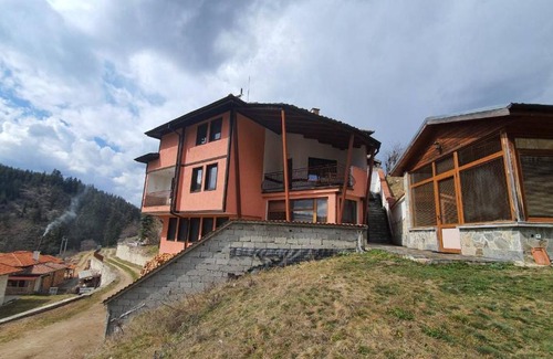 Dospat House | Experience Relaxation at Вила Родопи with Hot Tub & More