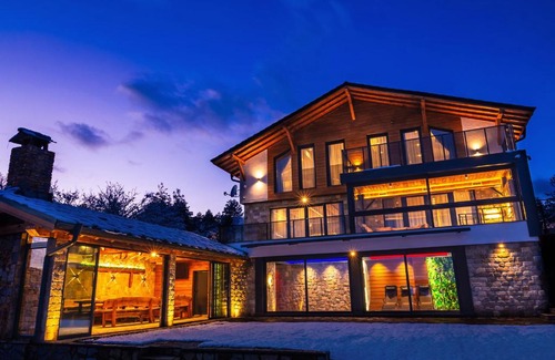 Vranyantsi House | Villa Rustic: Family-Friendly Getaway with Pool & Hot Tub