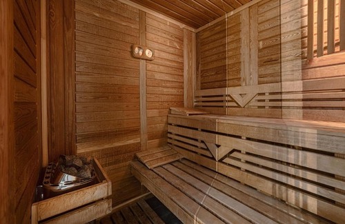 Vranyantsi House | Villa Rustic: Family-Friendly Getaway with Pool & Hot Tub