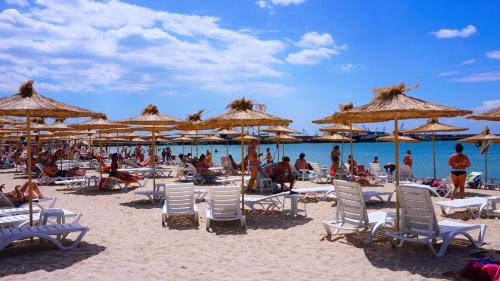 Rusalka Villa | Discover Villa Silva: Oceanfront Oasis with Pool & Hot Tub