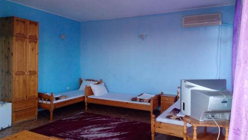 Kosharitsa Villa | Cozy Синя Иглика: Oceanfront Stay with Hot Tub Access