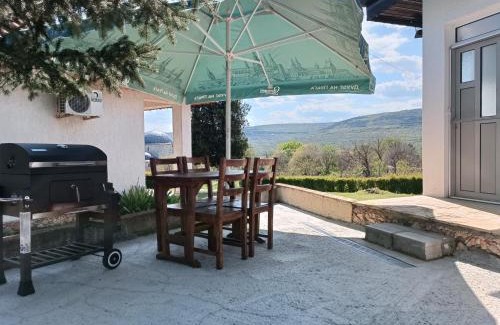 Osenovo House | Discover Villa Teketo: Pet-Friendly Oceanfront Retreat