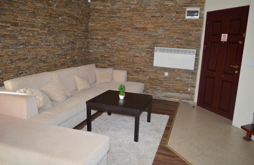 Pamporovo Villa | Relax at Villa Fran: 9/10 Guest Rated with Private Pool