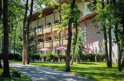 Kamchia Hotel | Welcome to Cottage Village Pirin: Oceanfront Retreat Awaits