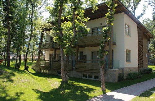 Kamchia Hotel | Welcome to Cottage Village Pirin: Oceanfront Retreat Awaits