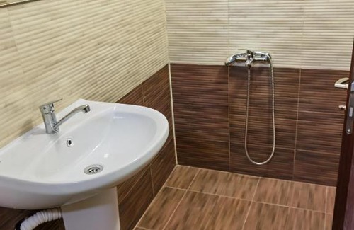 Septemvri House | Welcoming Винарна-Славовица: Family-Friendly Retreat