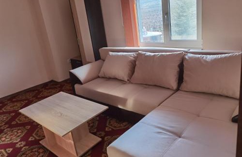 Septemvri House | Welcoming Винарна-Славовица: Family-Friendly Retreat