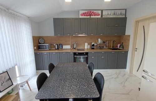Ruse Apartment | Discover Витски 1: Family-Friendly Stay with Top Ratings