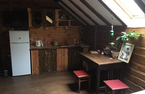Maliyevtsy Bed & Breakfast | Pet-Friendly Retreat at Волчья хижина – Guest Rated 8/10